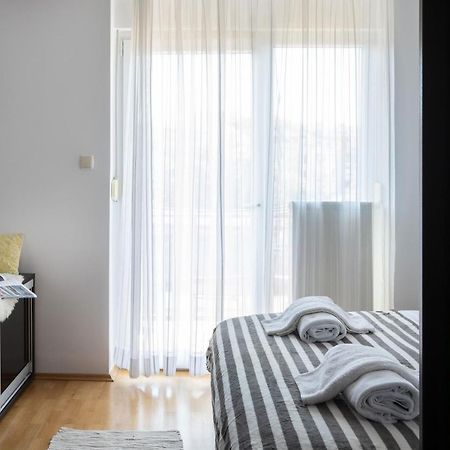 Spacious 2Bdr Apartment With A Cute Balcony ザグレブ エクステリア 写真