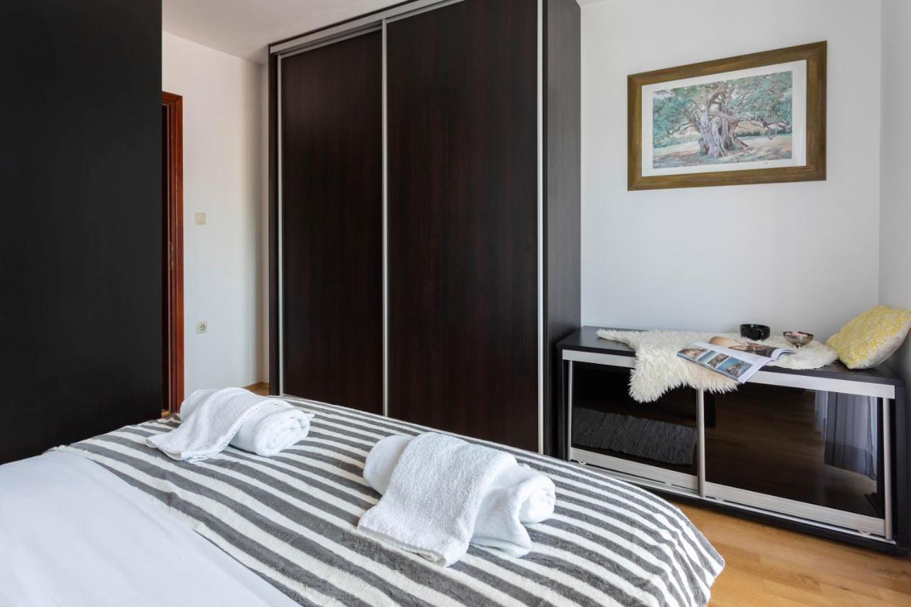 Spacious 2Bdr Apartment With A Cute Balcony ザグレブ エクステリア 写真