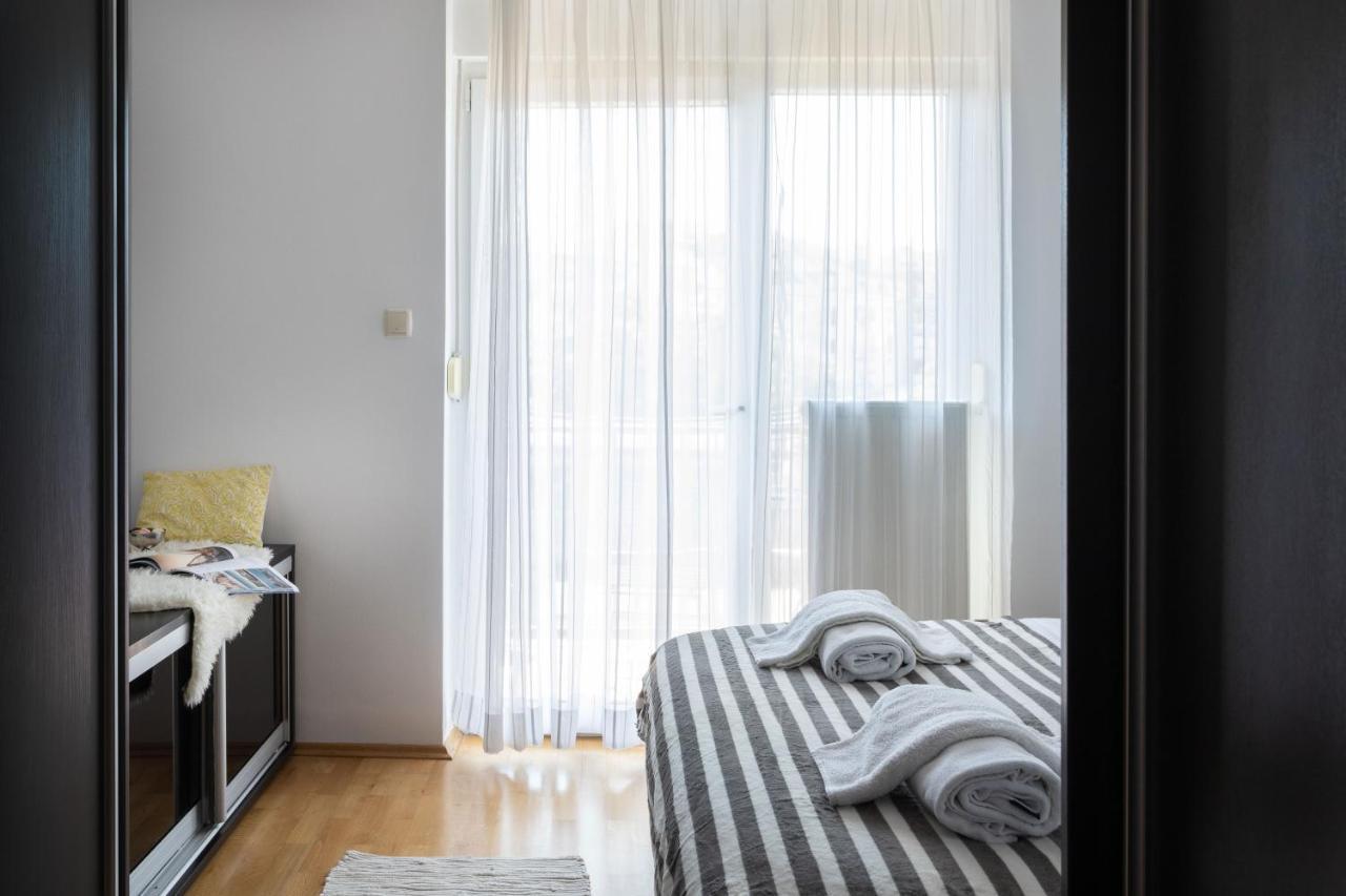 Spacious 2Bdr Apartment With A Cute Balcony ザグレブ エクステリア 写真
